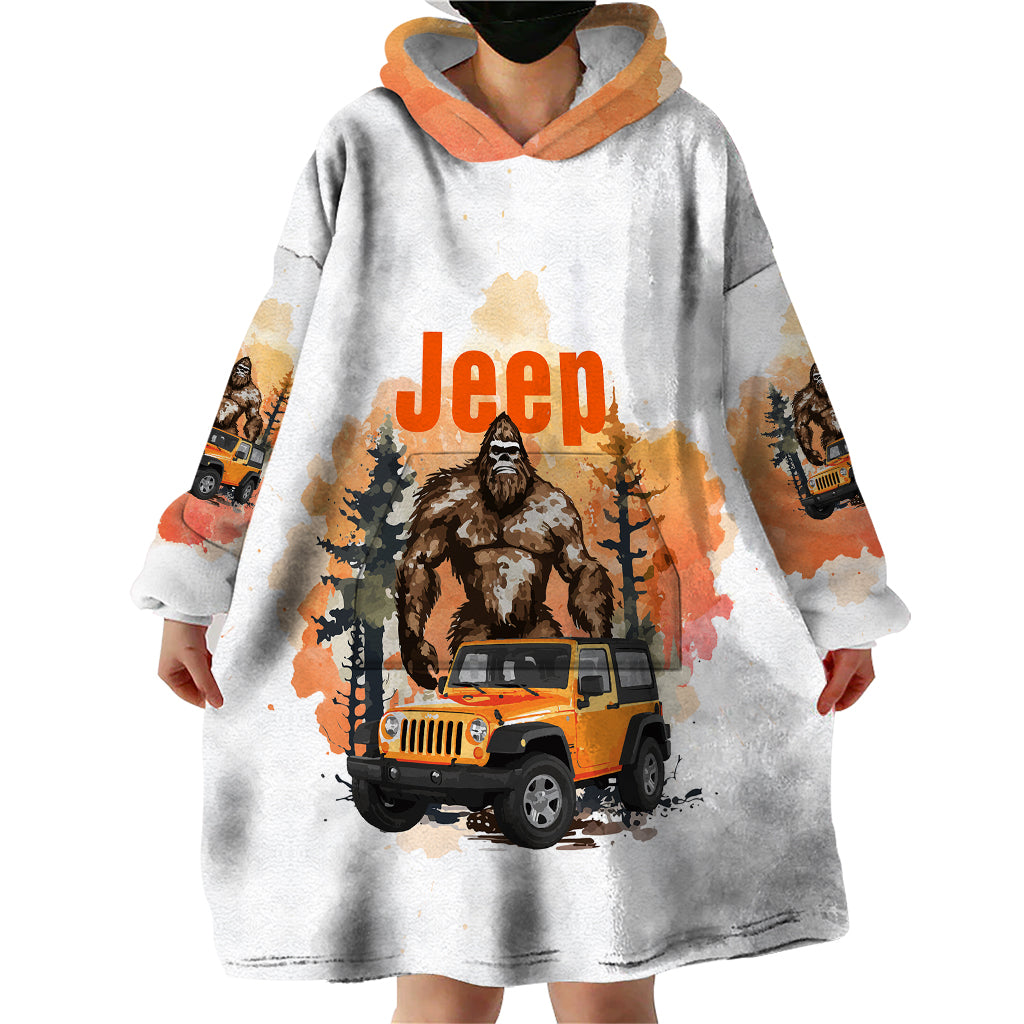 jeep-bigfoot-wearable-blanket-hoodie-not-all-who-wander-are-lost