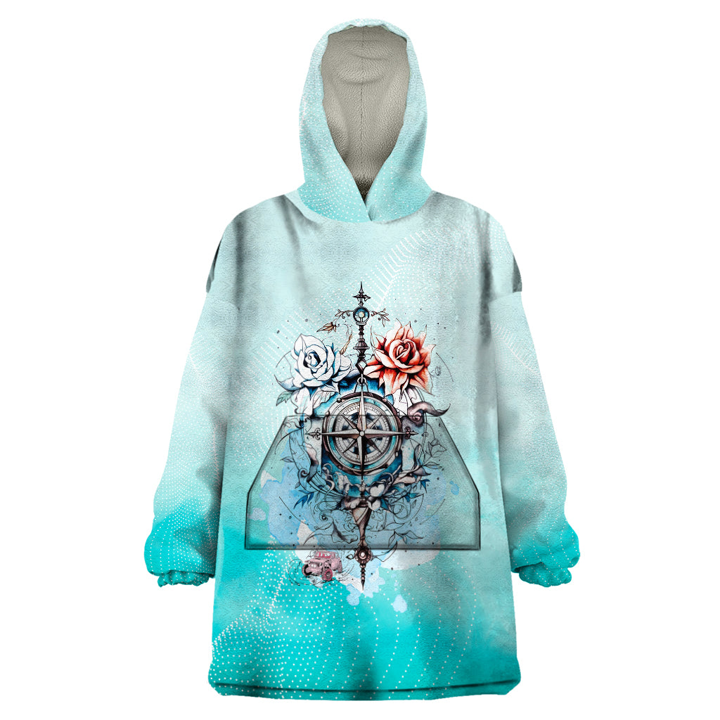 jeep-girl-wearable-blanket-hoodie-floral-compass