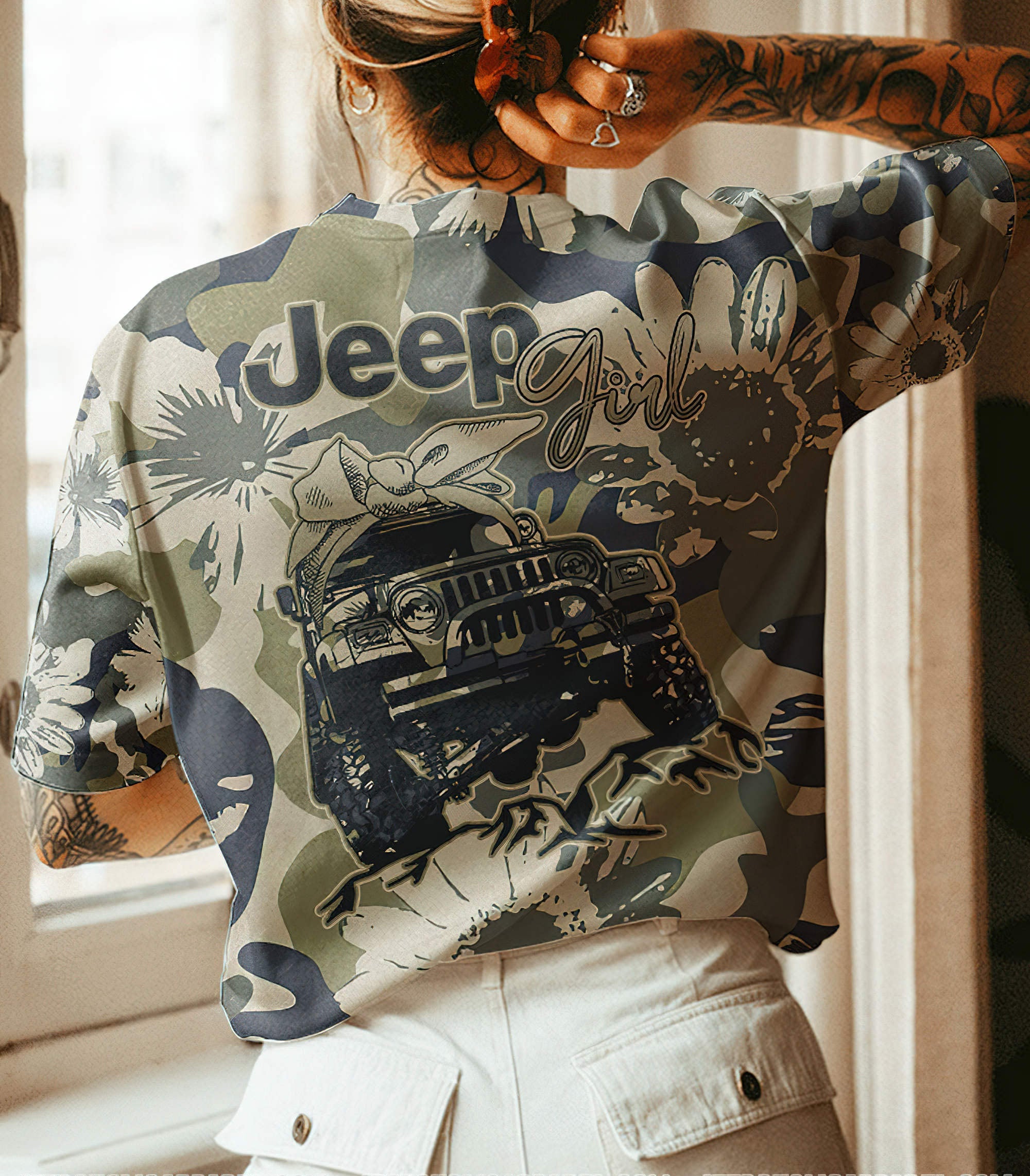 jeep-girl-camo-flower-1-t-shirt