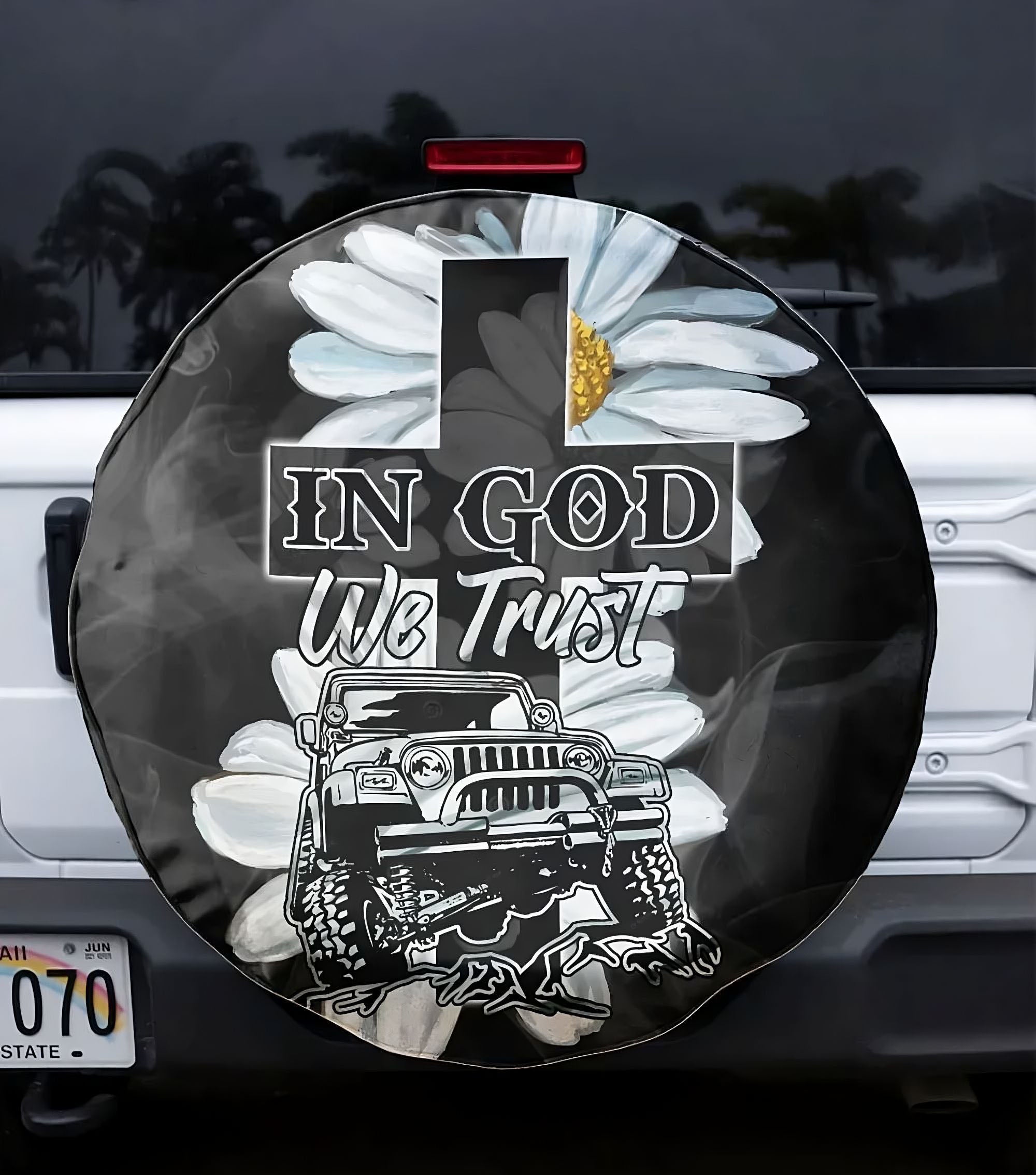 in-god-we-trust-automotive-spare-tire-cover