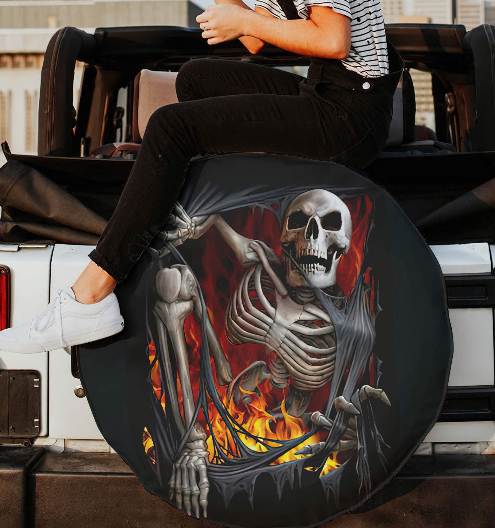 Skull Torn Automotive Jeep Spare Tire Cover