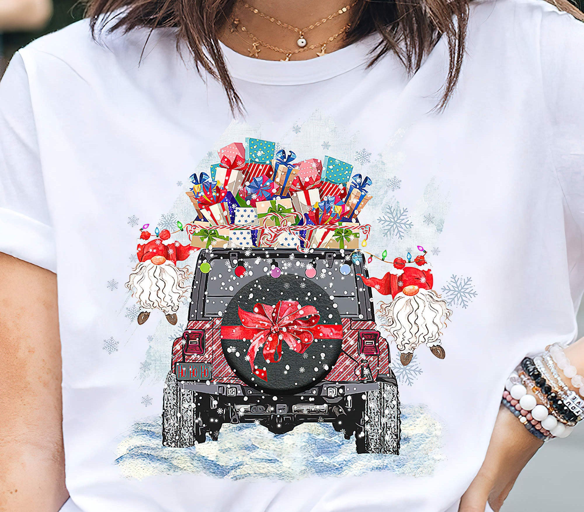 christmas-jeep-with-presents-1-sided-t-shirt