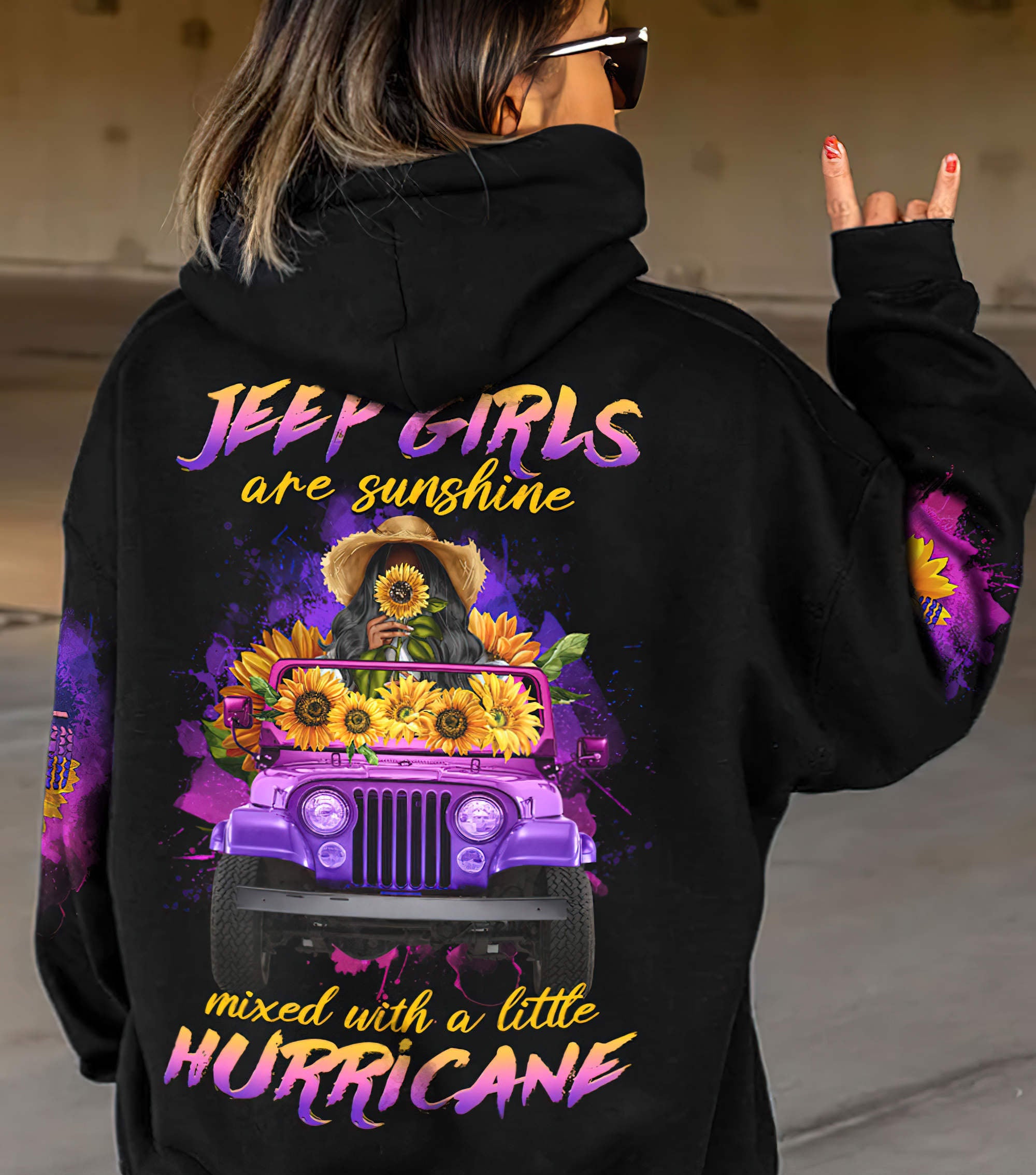 jeep-girls-are-sunshine-hoodie