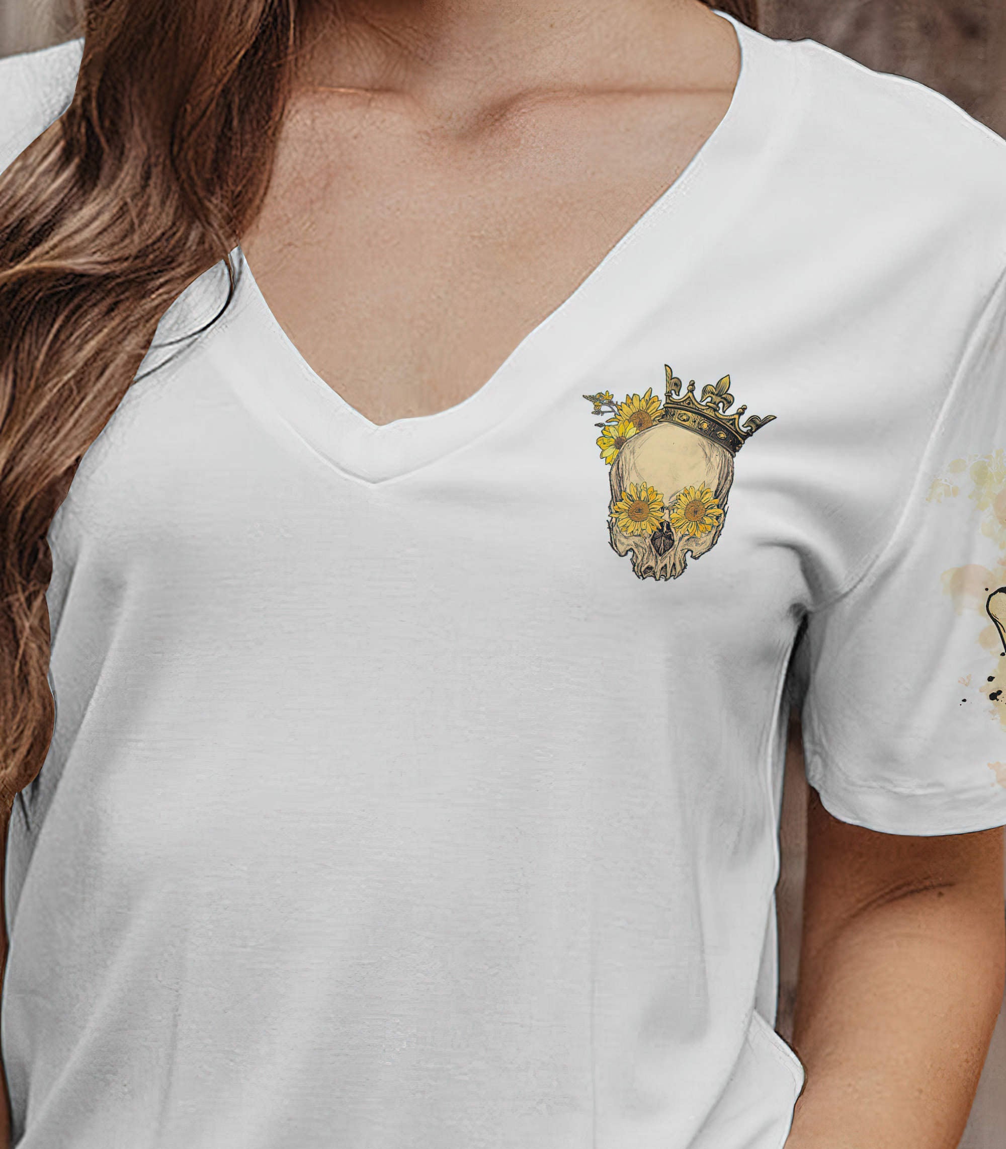 im-fking-queen-vintage-skull-all-over-print-women-v-neck-t-shirt