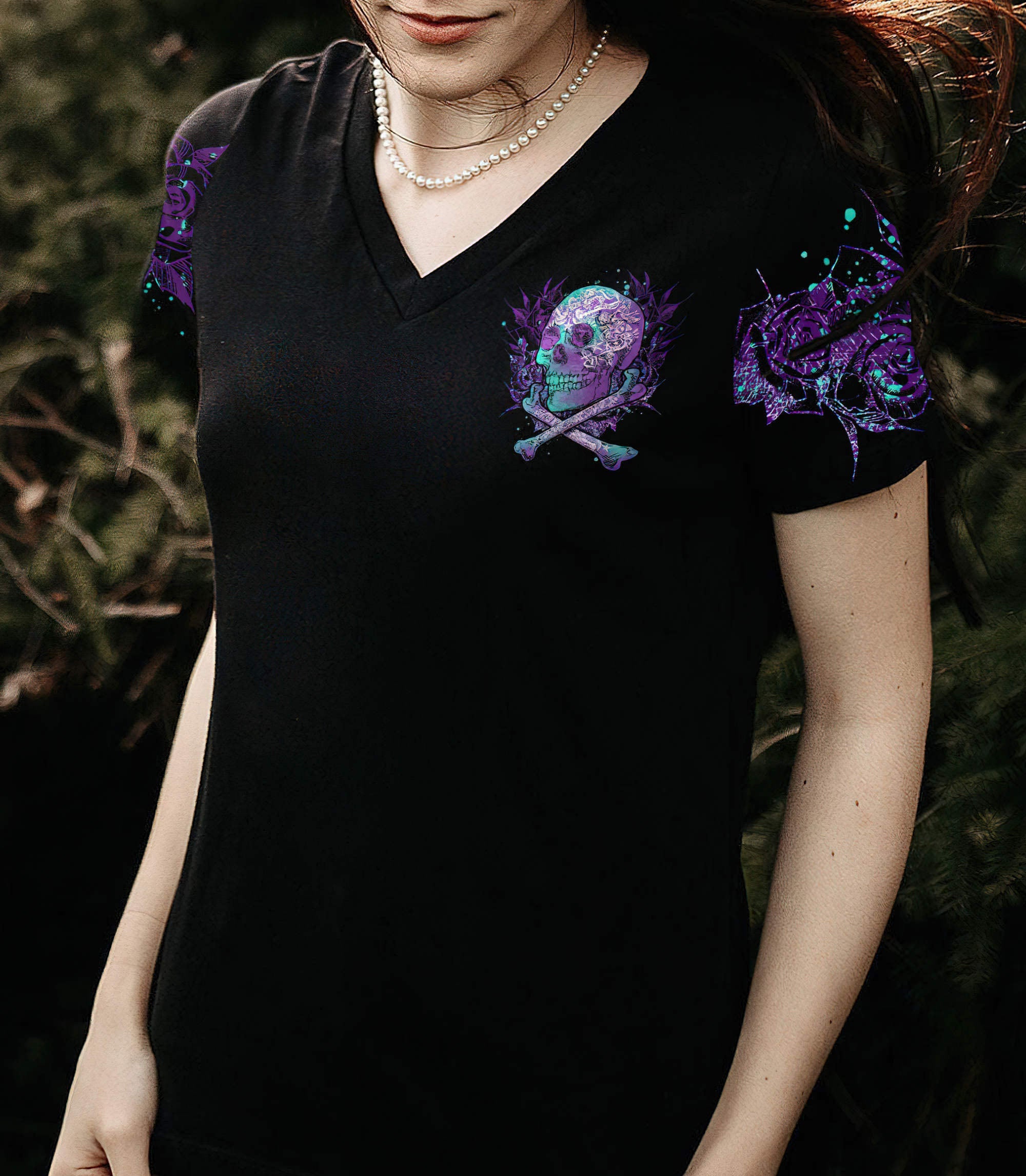 just-a-woman-who-loves-skulls-and-has-tattoos-all-over-print-women-v-neck-t-shirt