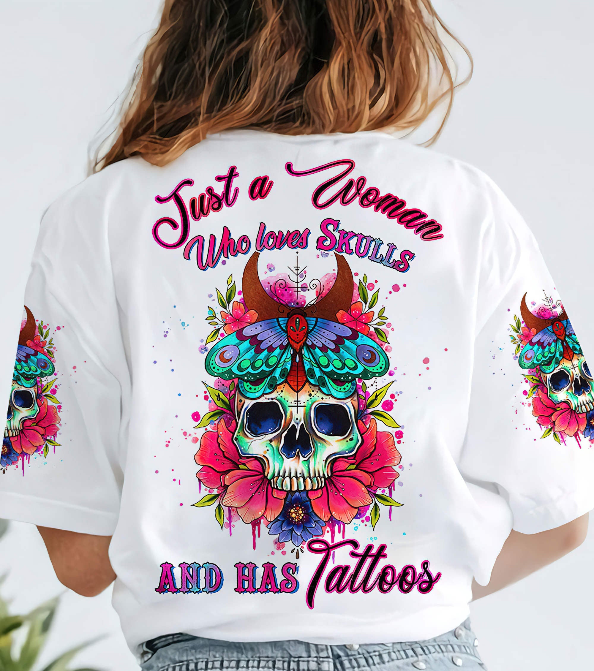 just-a-woman-who-loves-skulls-and-has-tattoos-all-over-print-1-t-shirt