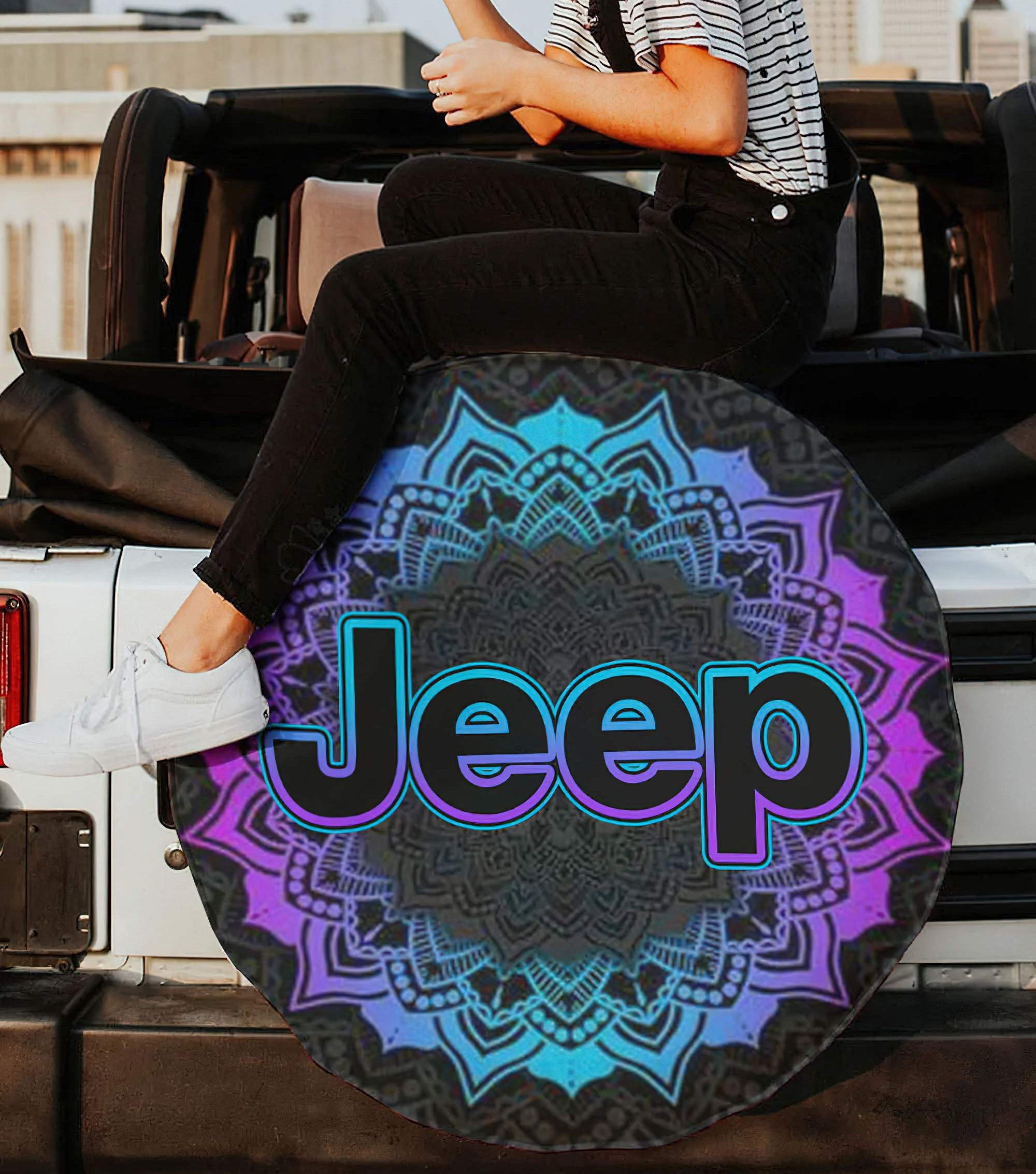 abstract-jeep-girl-spare-tire-cover