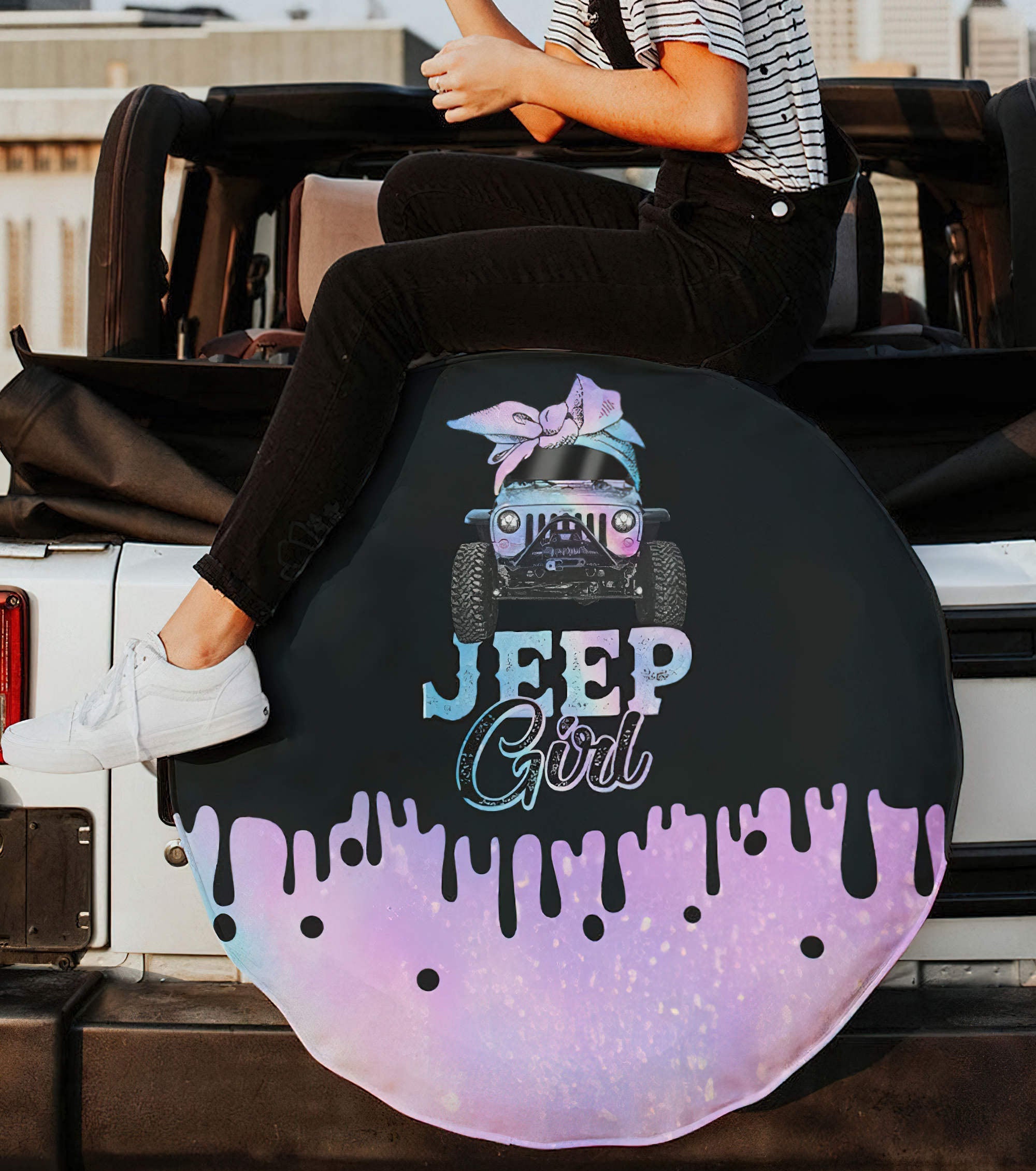 jeep-girl-melting-color-spare-tire-cover