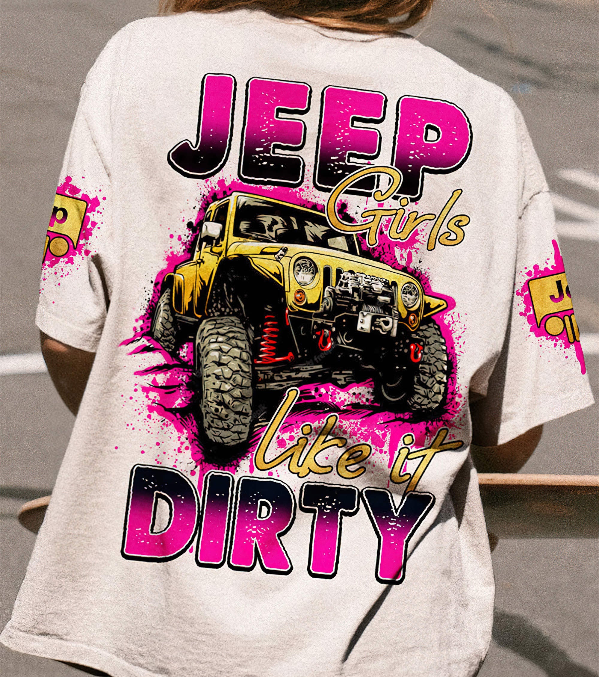 jeep-girls-like-it-dirty-2-t-shirt