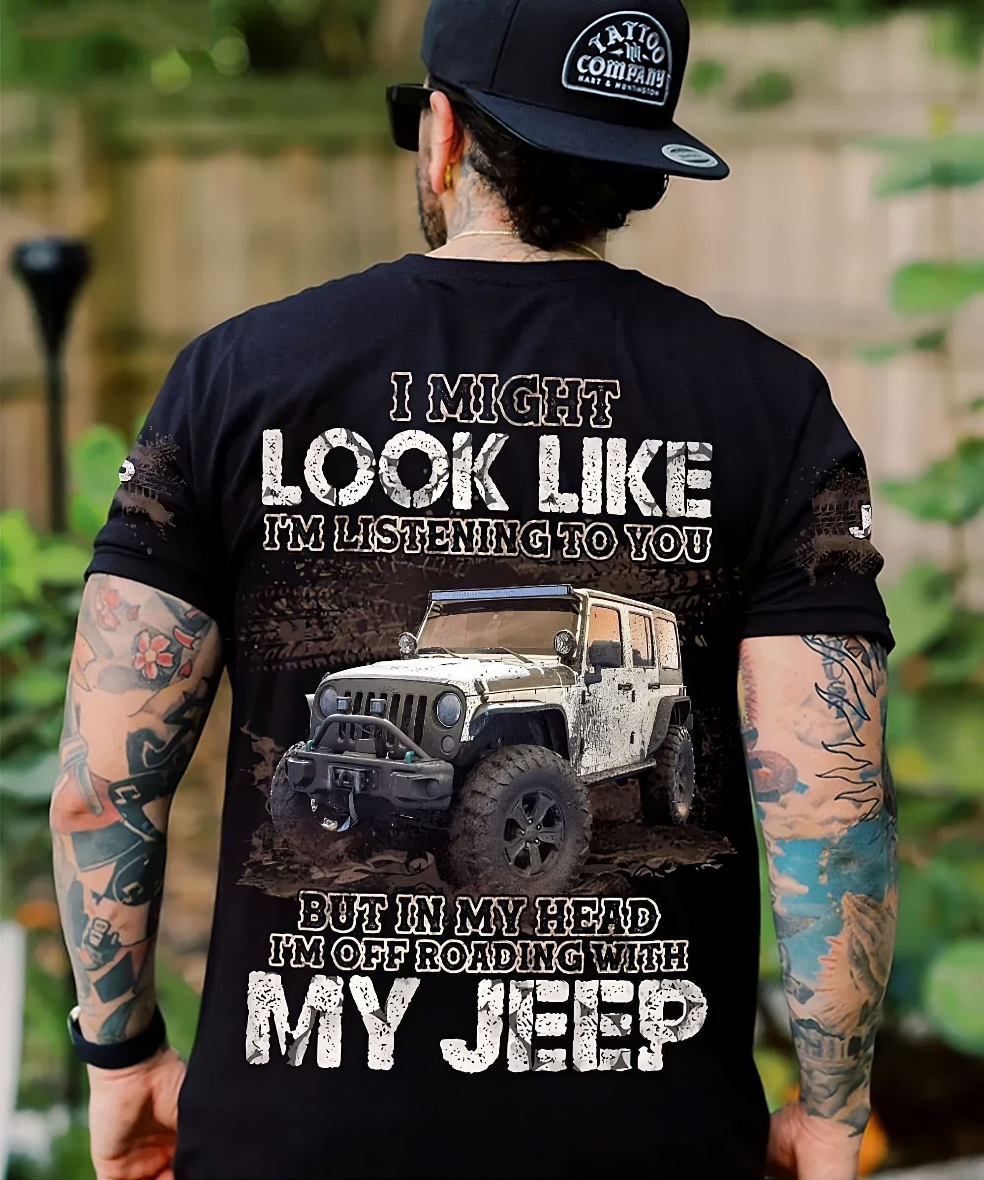 i-might-look-like-im-listen-to-you-jeep-t-shirt