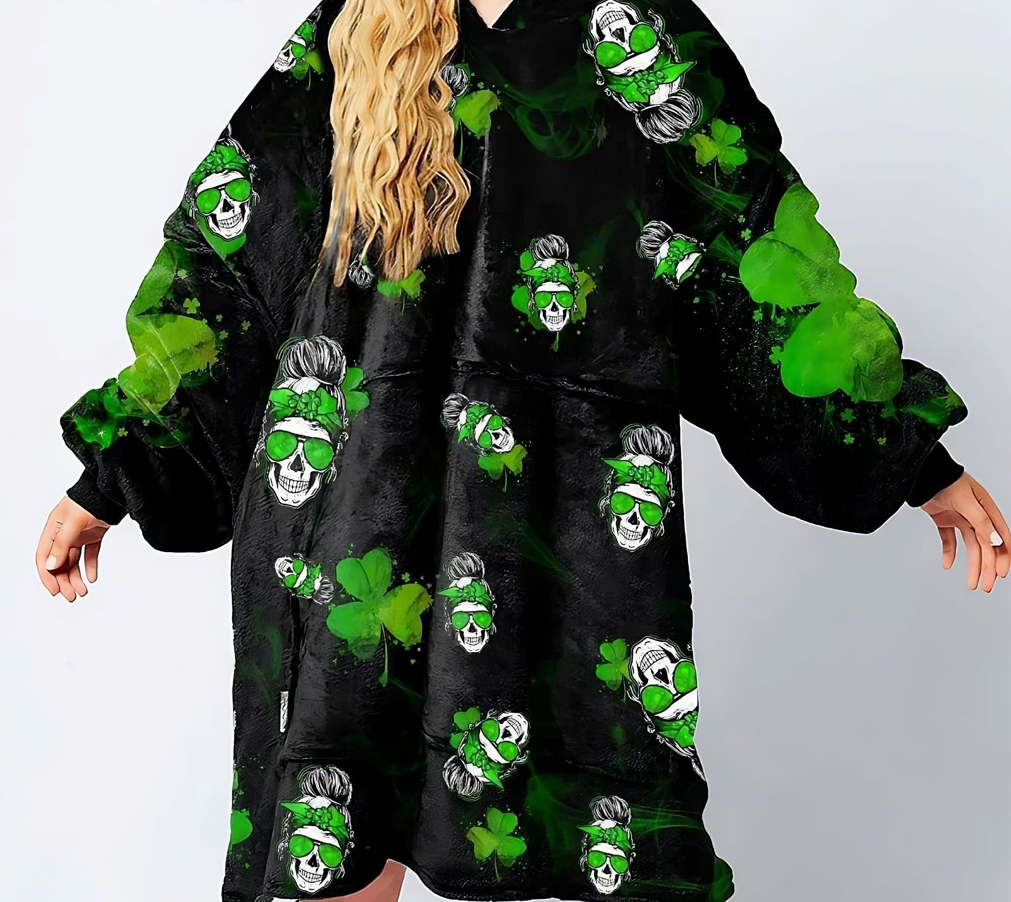 skull-clover-i-do-what-i-want-sherpa-blanket-hoodie-wearable-blanket-hoodie