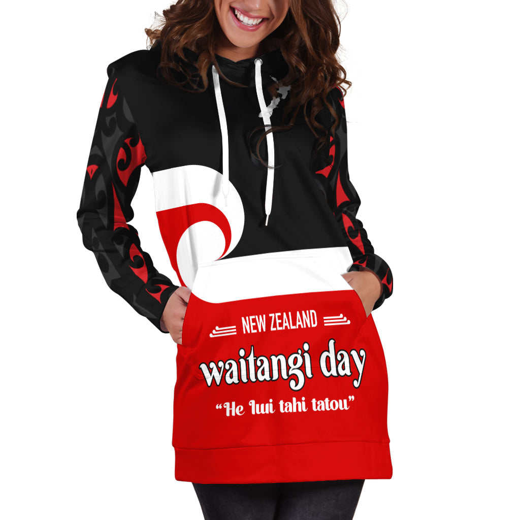 custom-personalised-waitangi-day-hoodie-dress-maori-fern-and-tino-rangatiratanga-flag-lt13