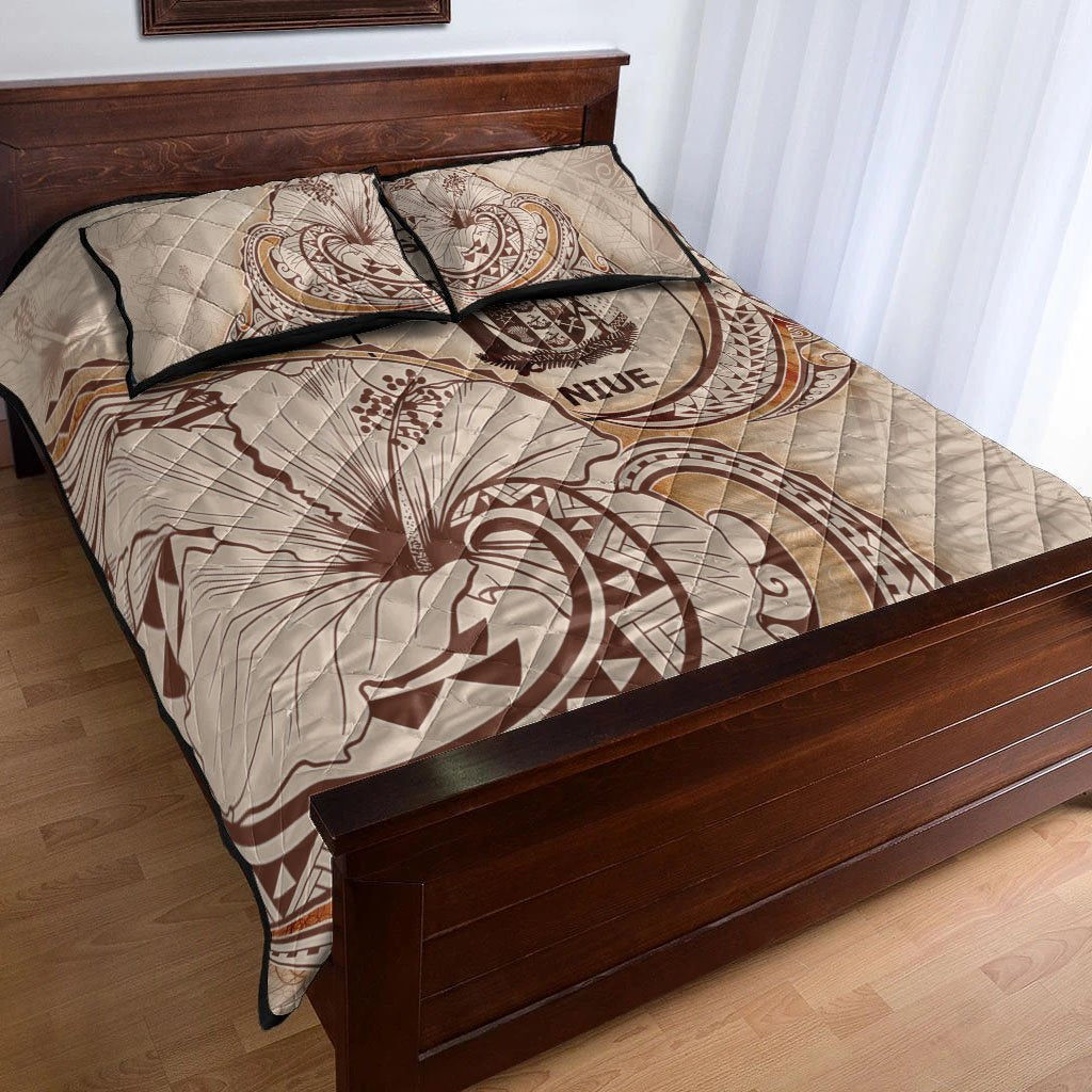 niue-quilt-bed-set-hibiscus-flowers-vintage-style